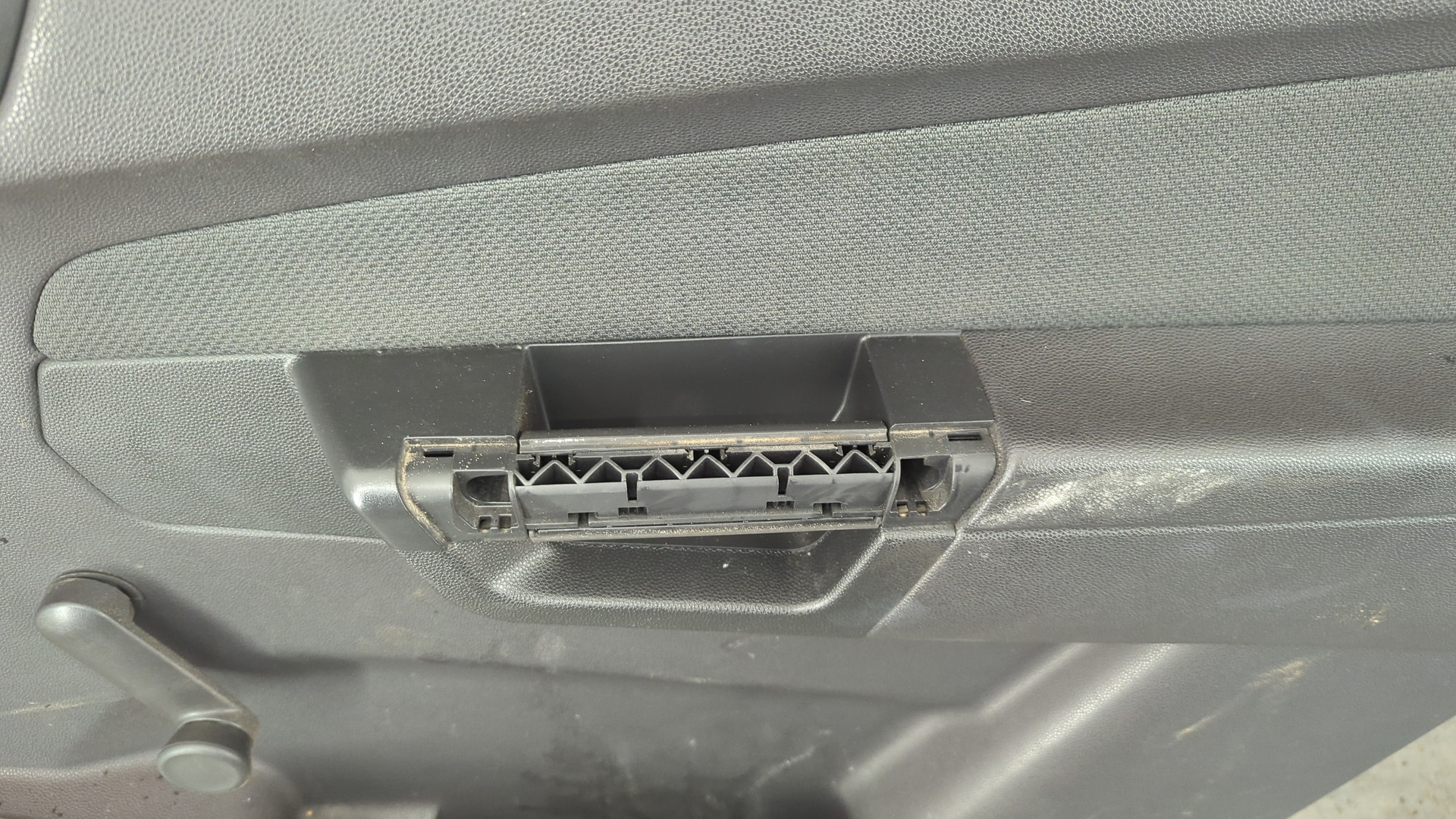 Дверь задняя правая