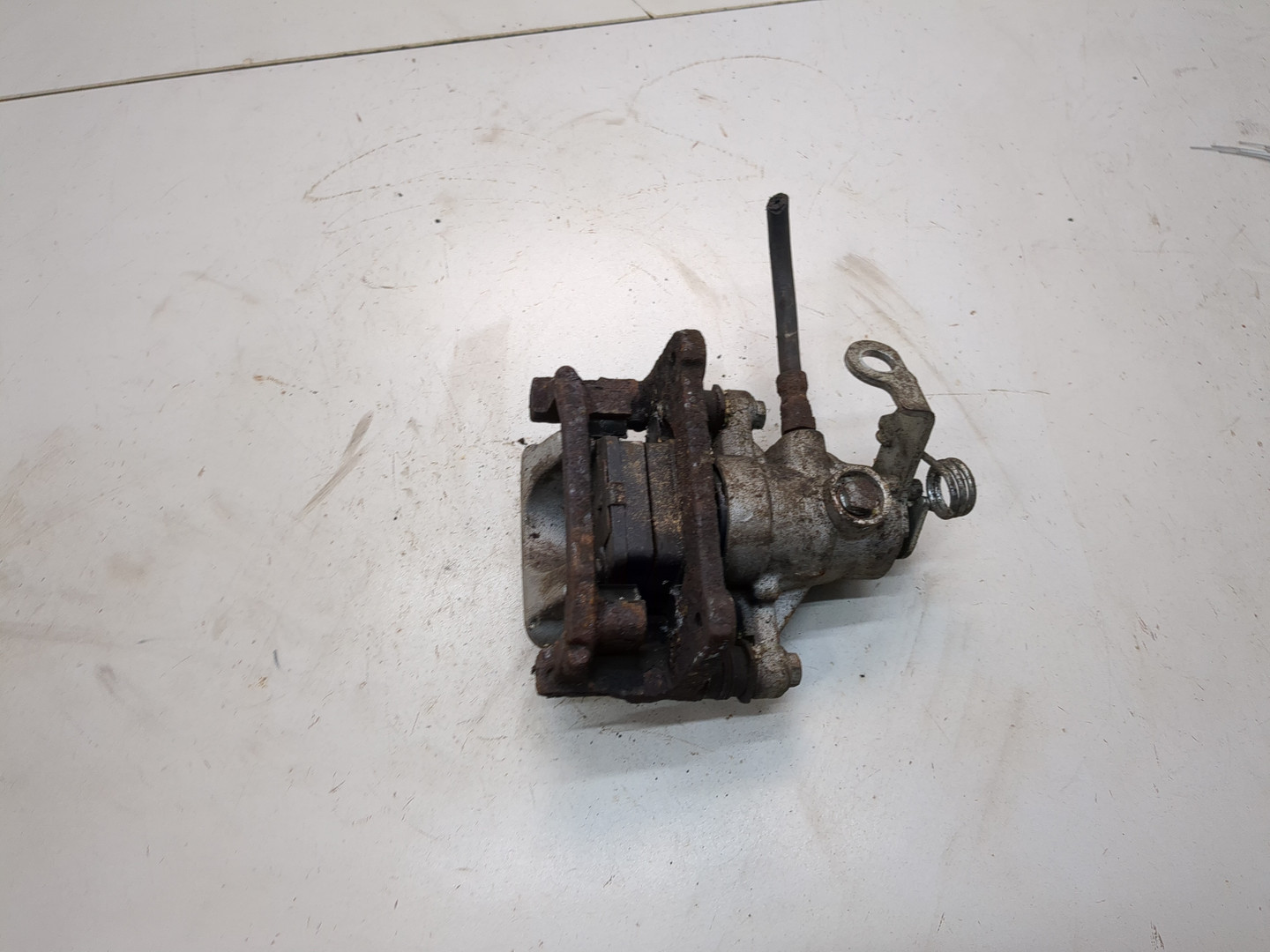 Суппорт задний правый