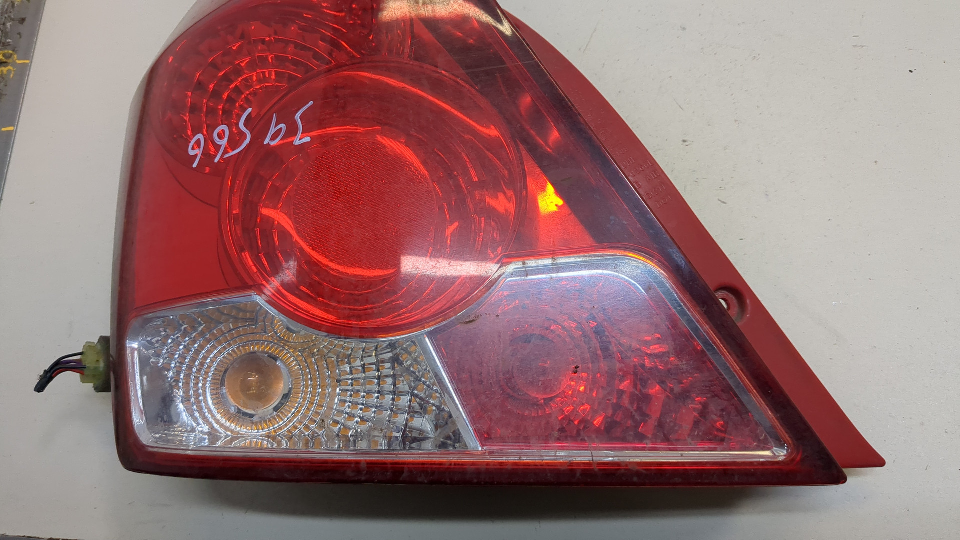 Фонарь задний левый