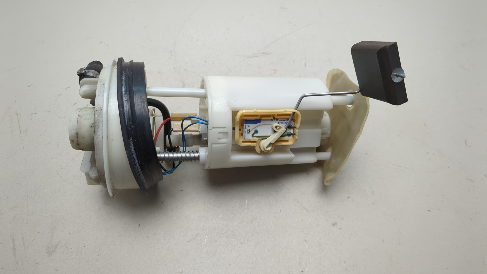 Насос топливный электрический