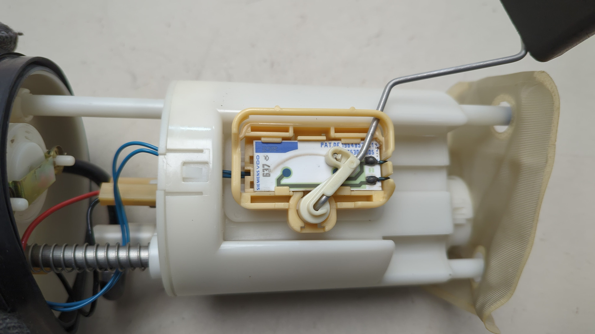 Насос топливный электрический