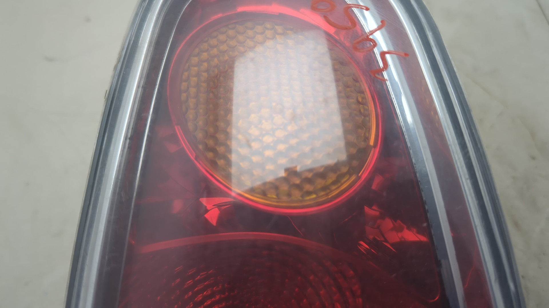 Фонарь задний левый