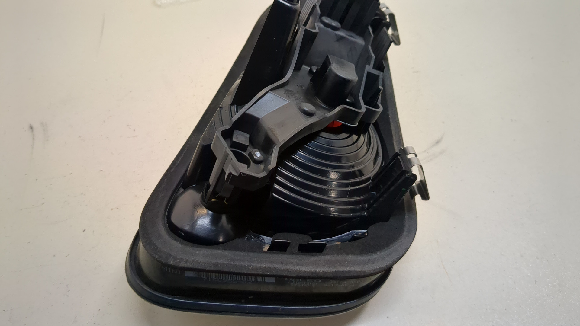 Фонарь задний левый