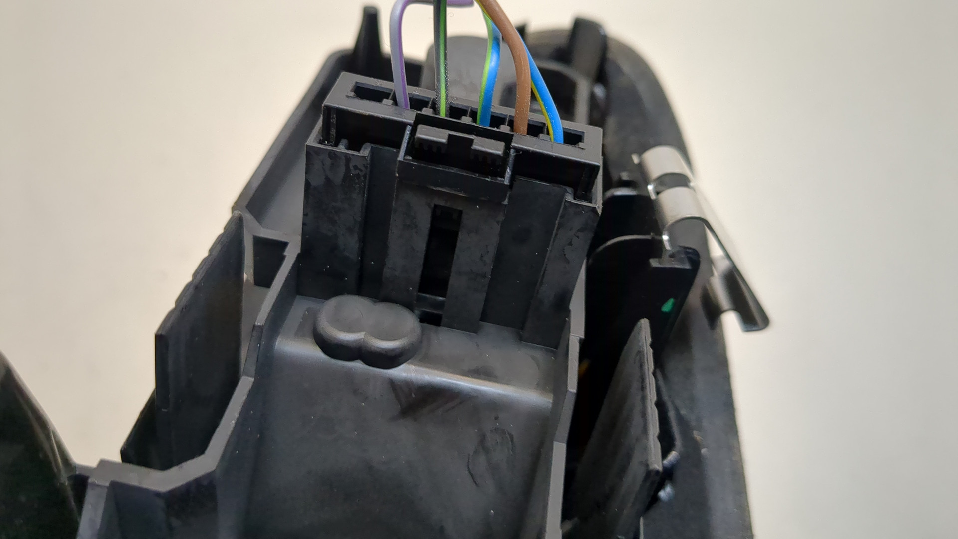 Фонарь задний левый