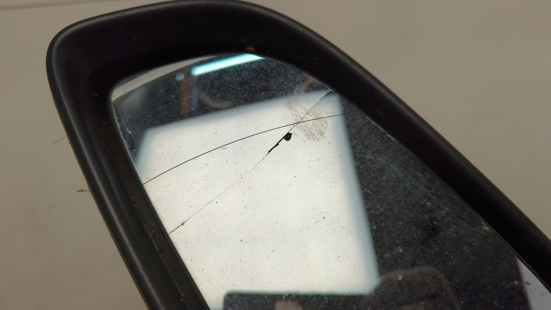 Зеркало левое электрическое