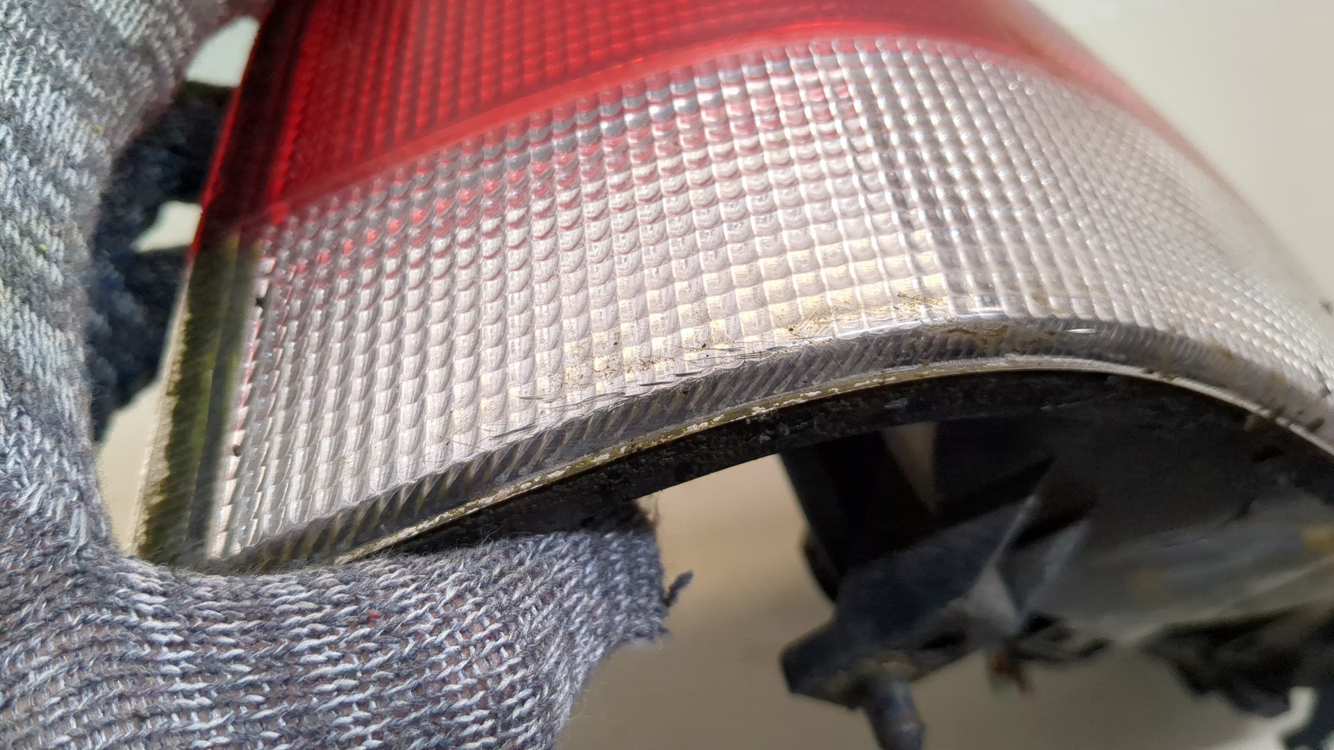 Фонарь задний левый