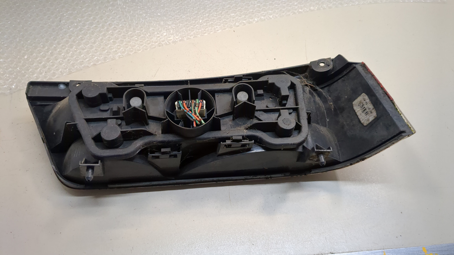 Фонарь задний левый