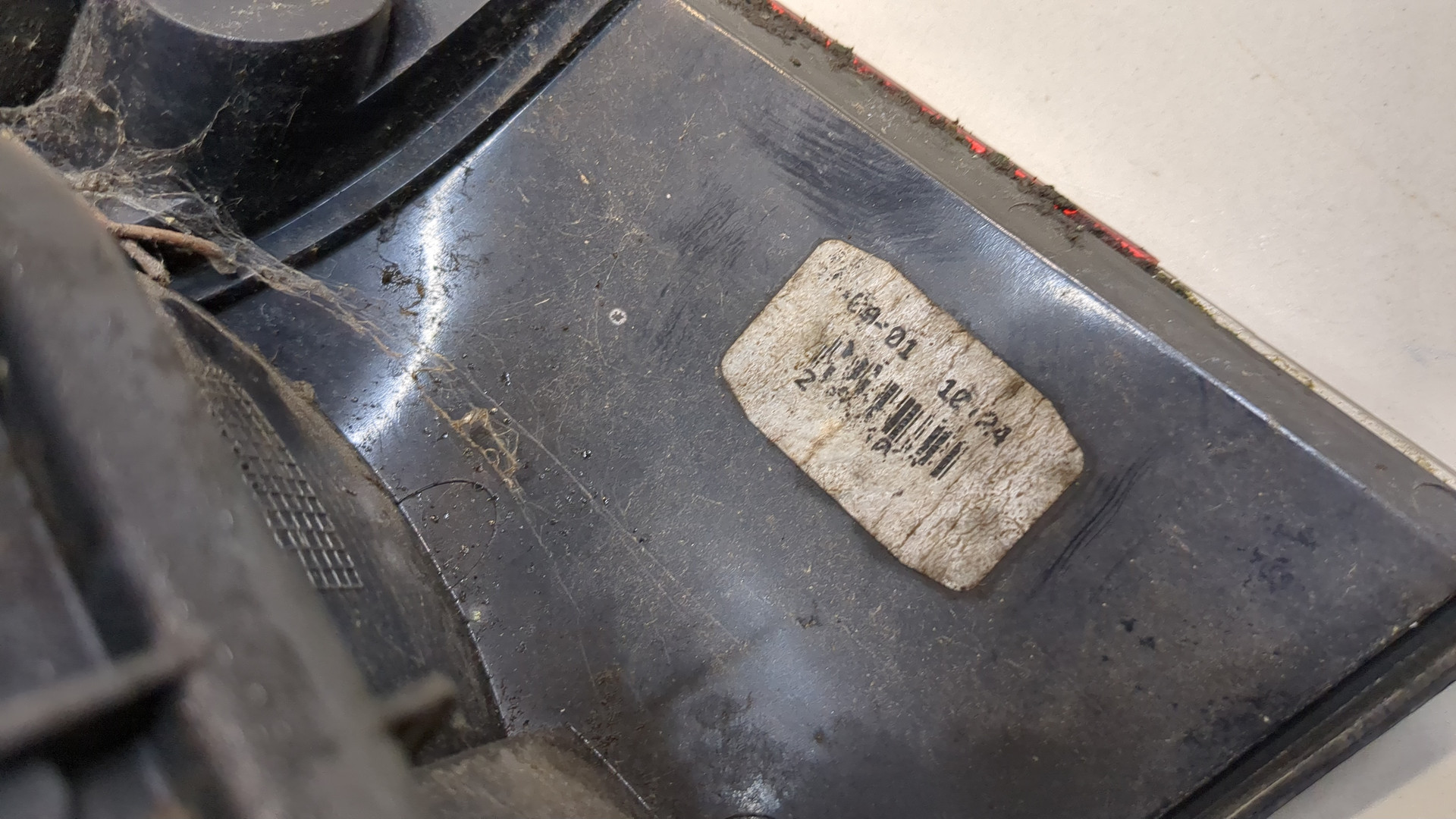 Фонарь задний левый