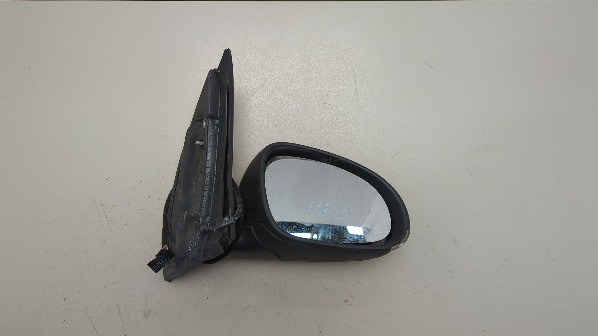 Зеркало правое электрическое