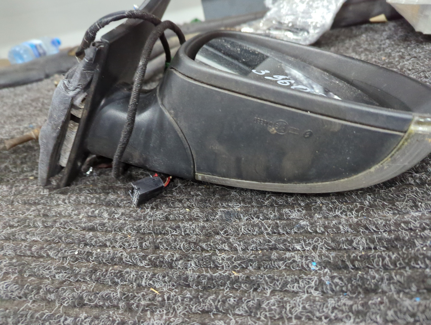 Зеркало правое электрическое