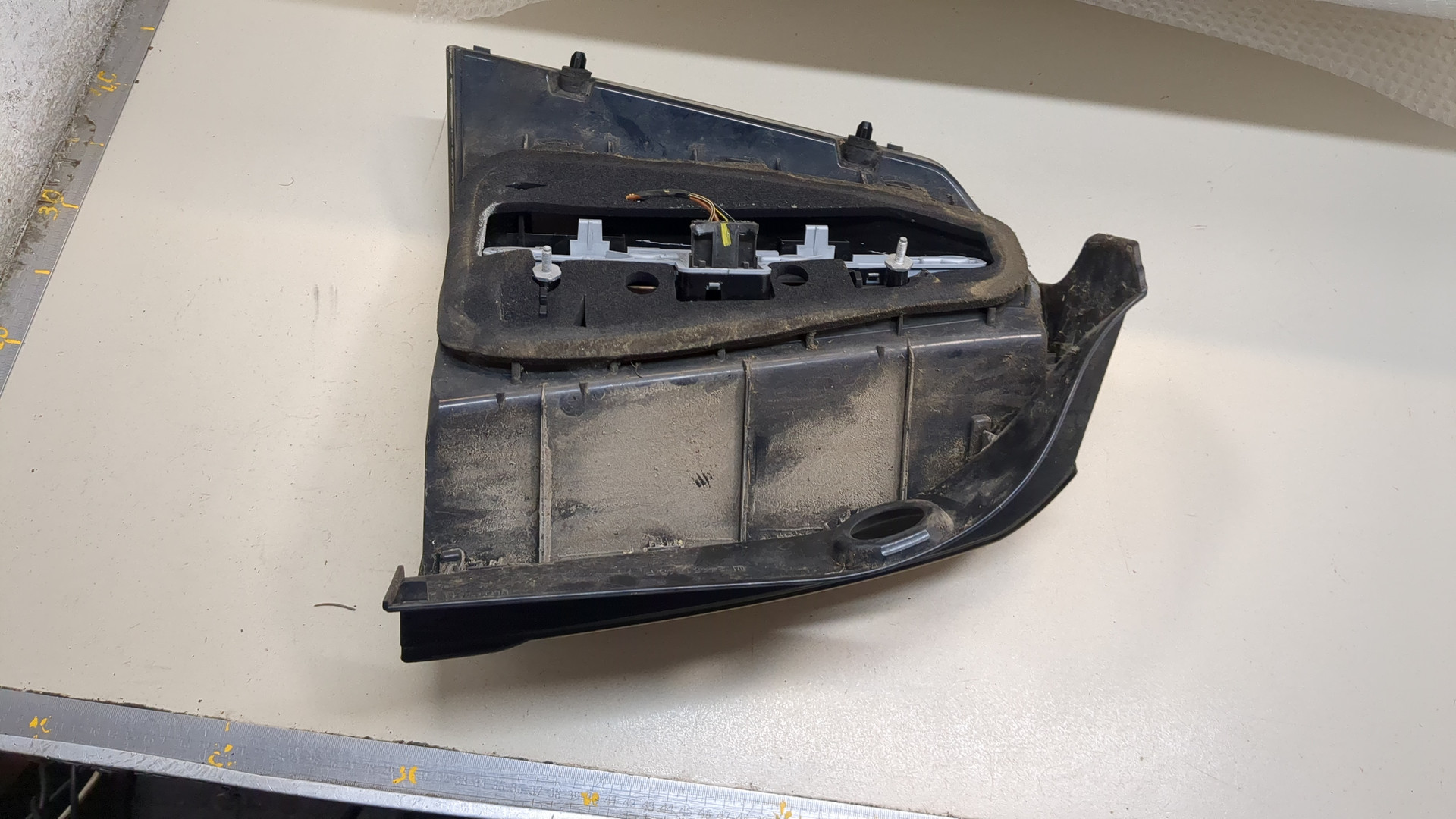 Фонарь задний правый