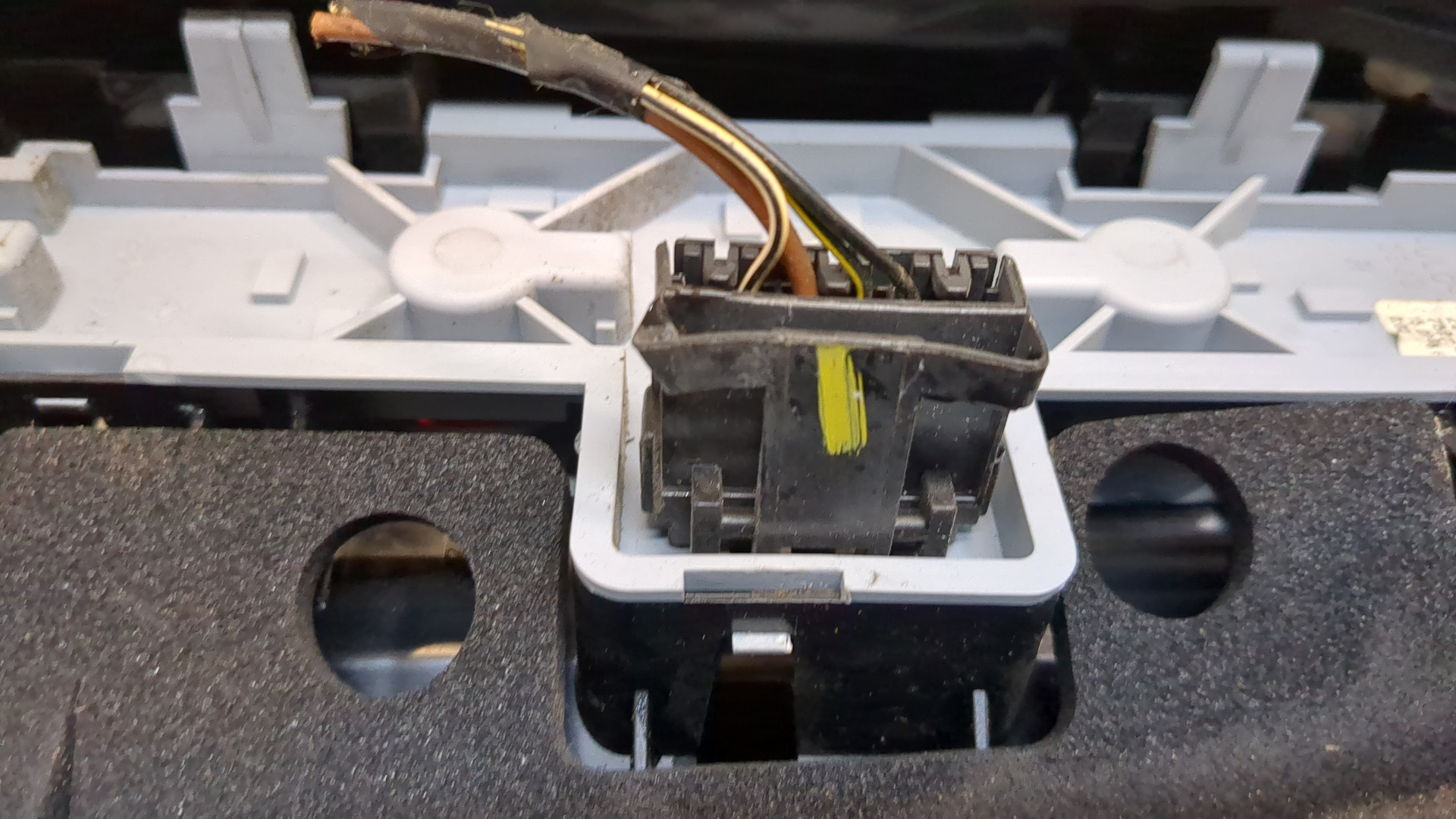 Фонарь задний правый