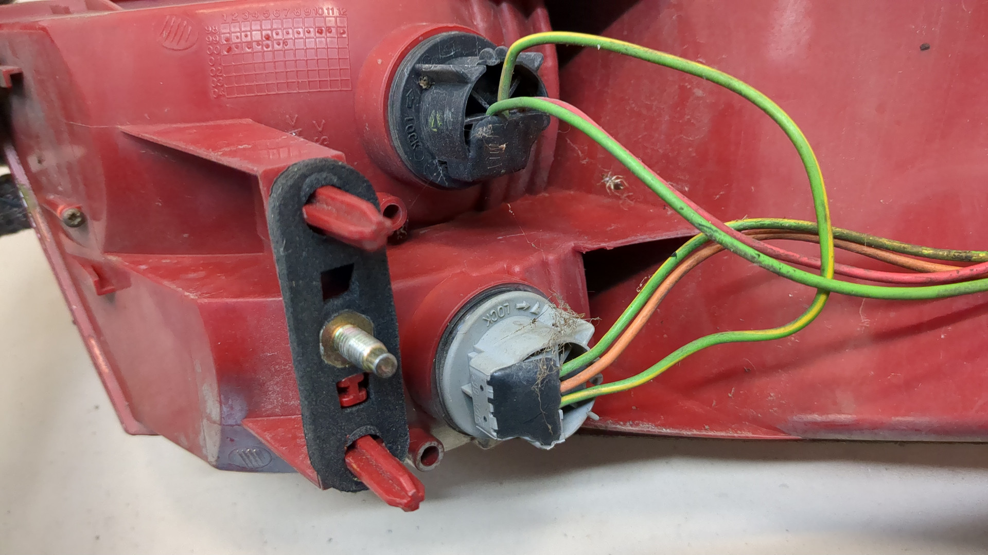 Фонарь задний правый