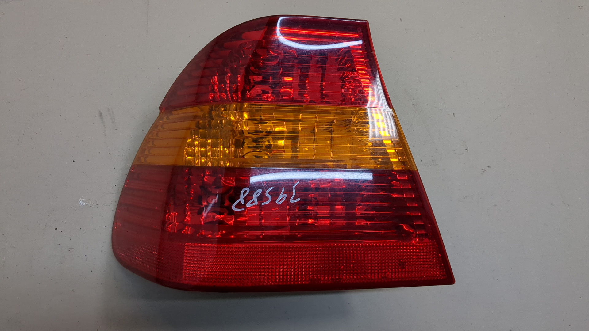 Фонарь задний левый