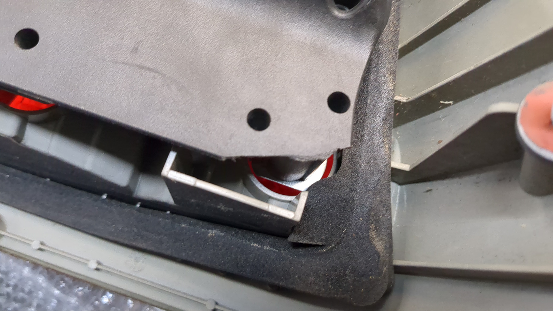 Фонарь задний левый