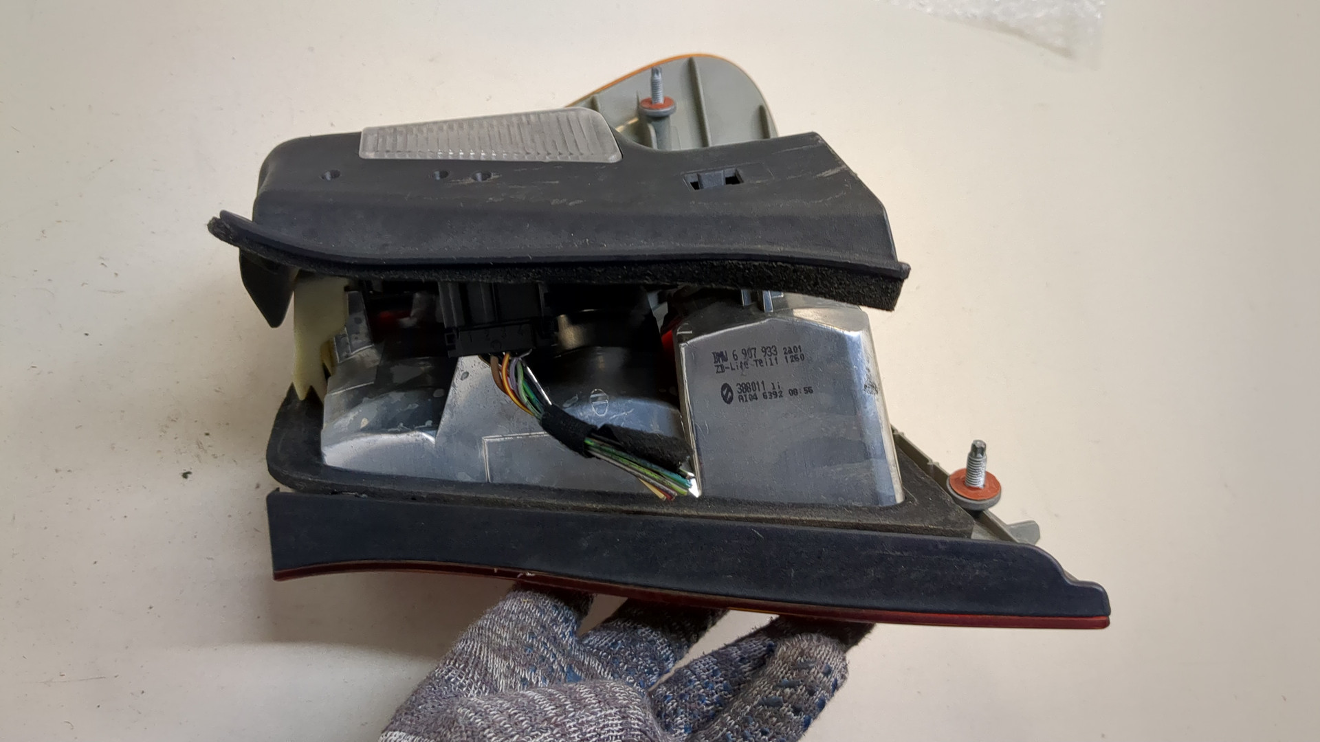 Фонарь задний левый