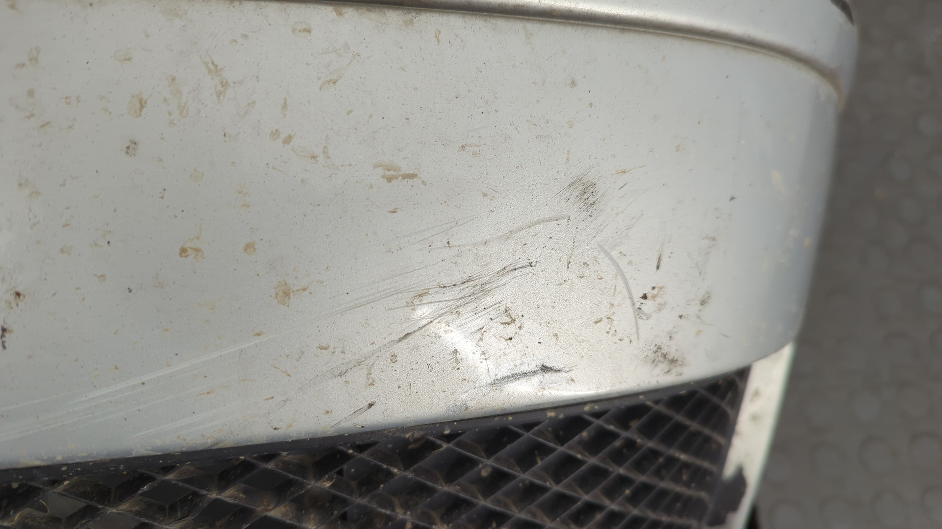 Бампер передний