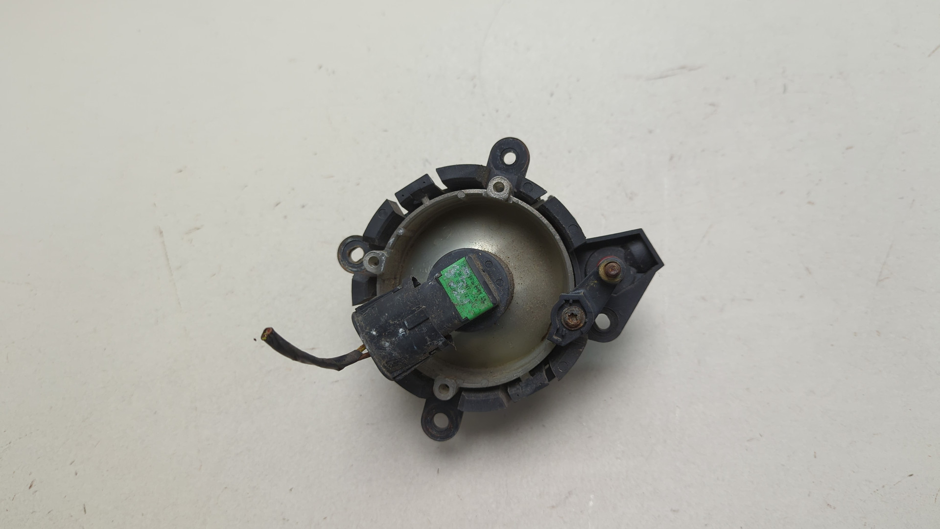 Фара противотуманная правая