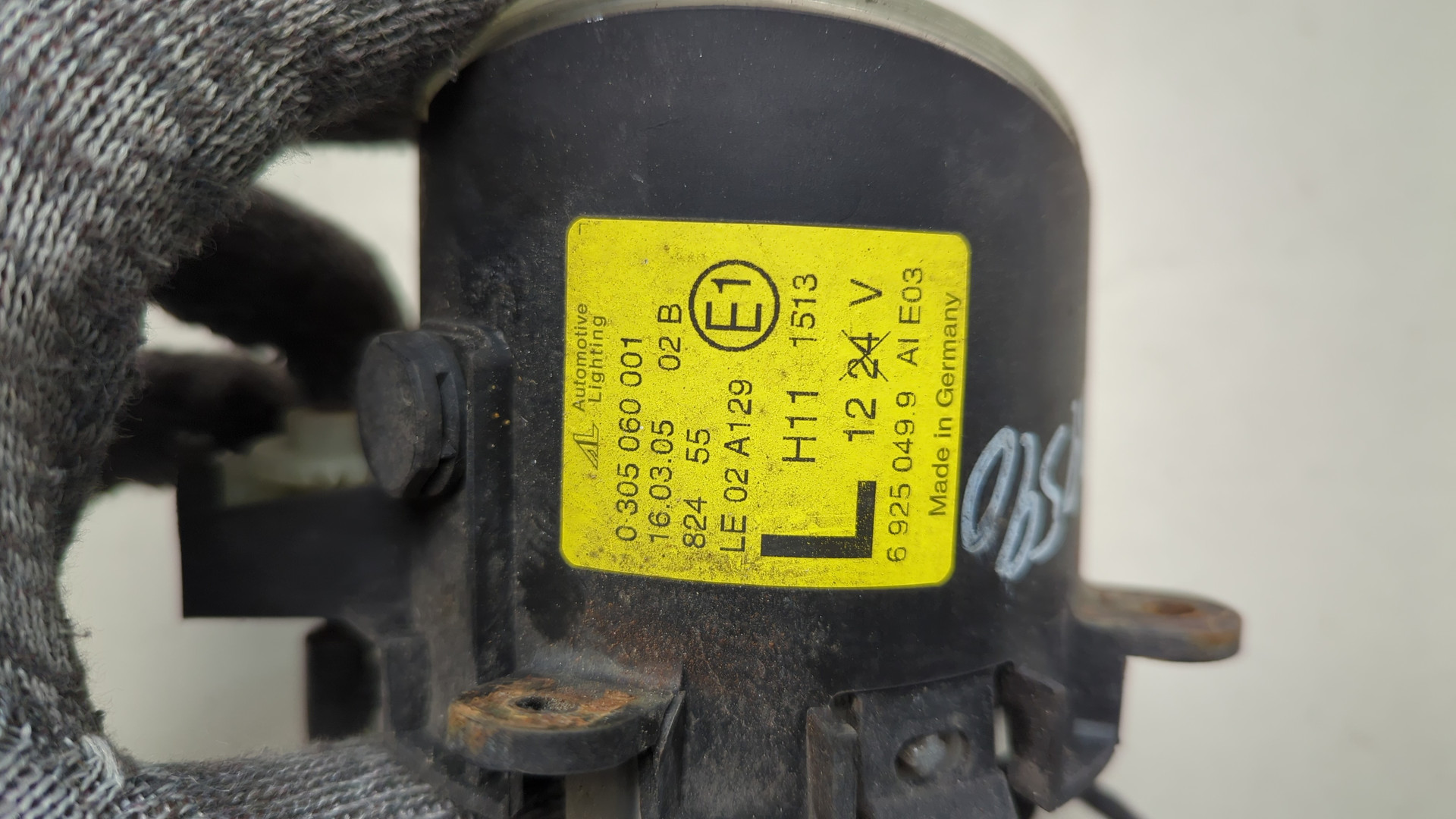 Фара противотуманная левая