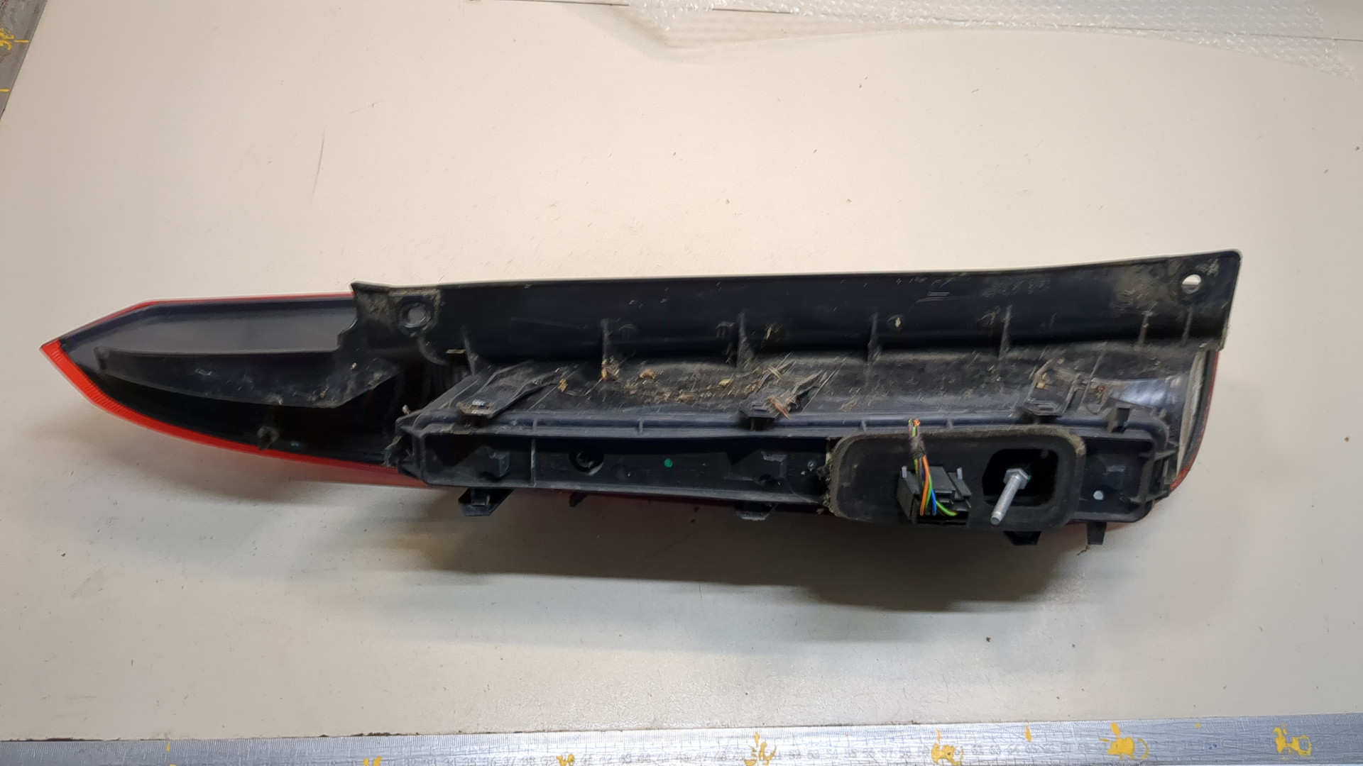 Фонарь задний правый