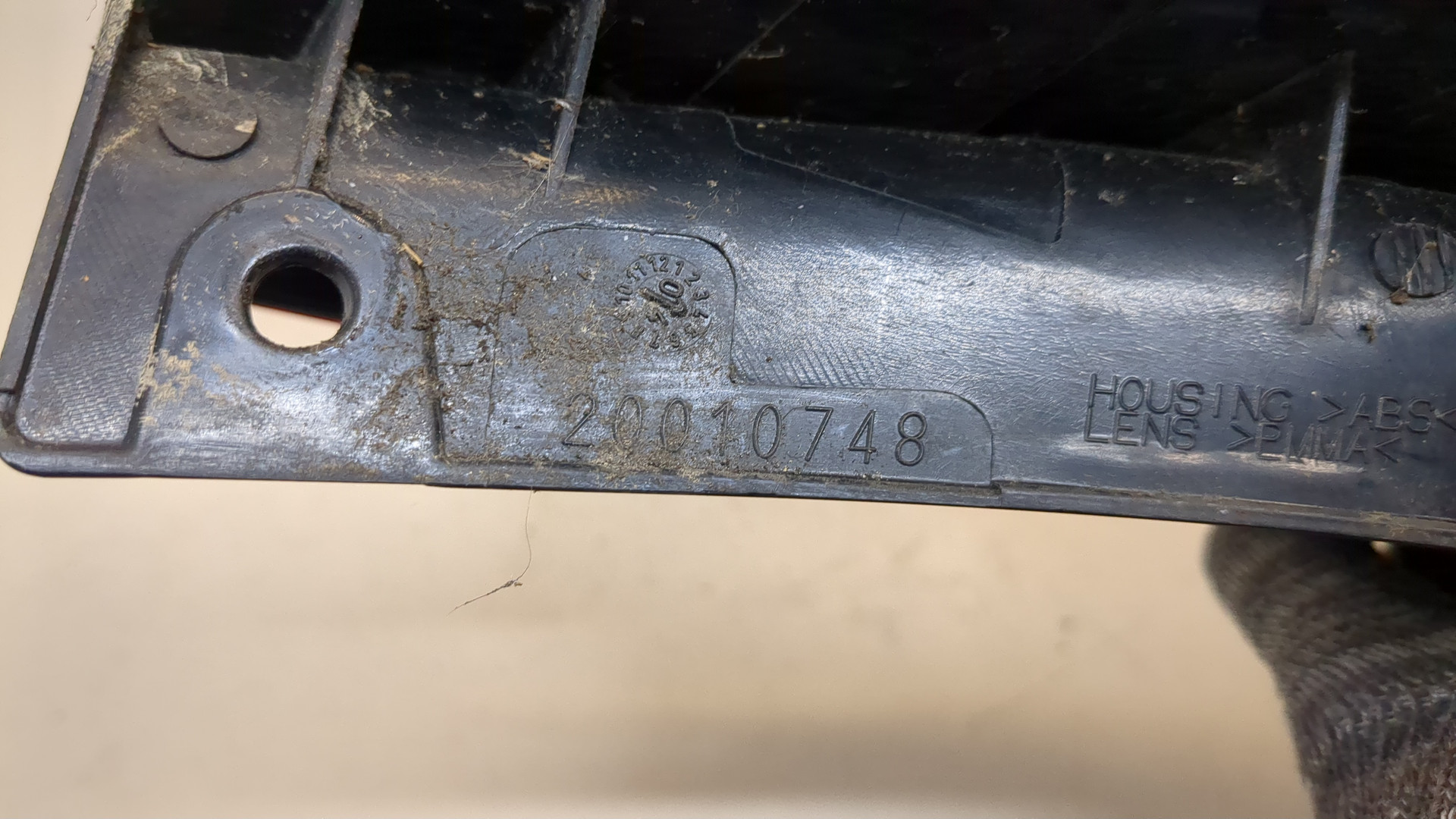 Фонарь задний правый