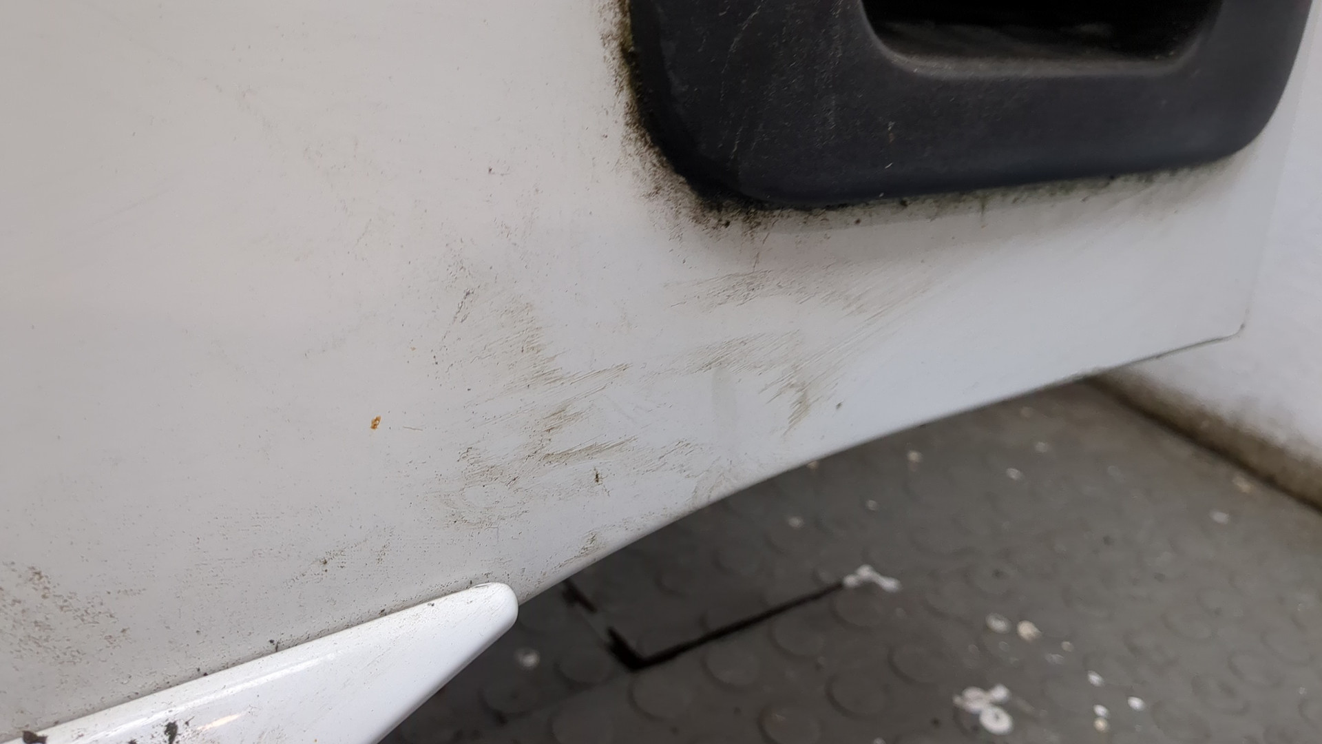 Дверь передняя левая