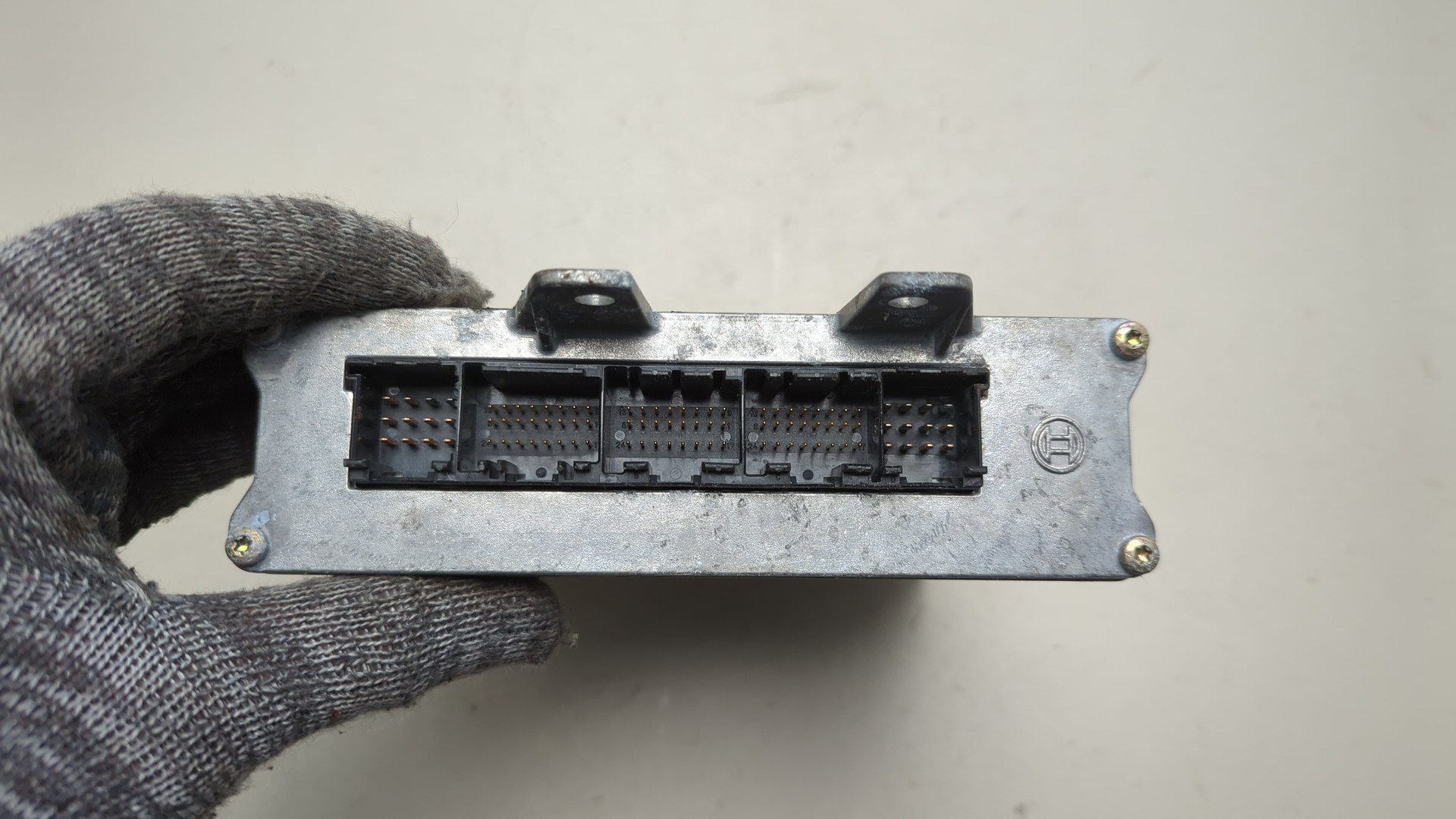 Блок управления двигателем