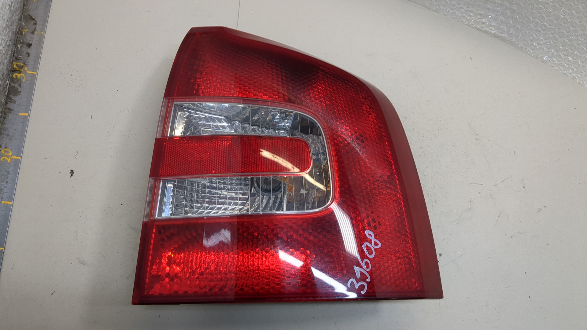 Фонарь задний правый