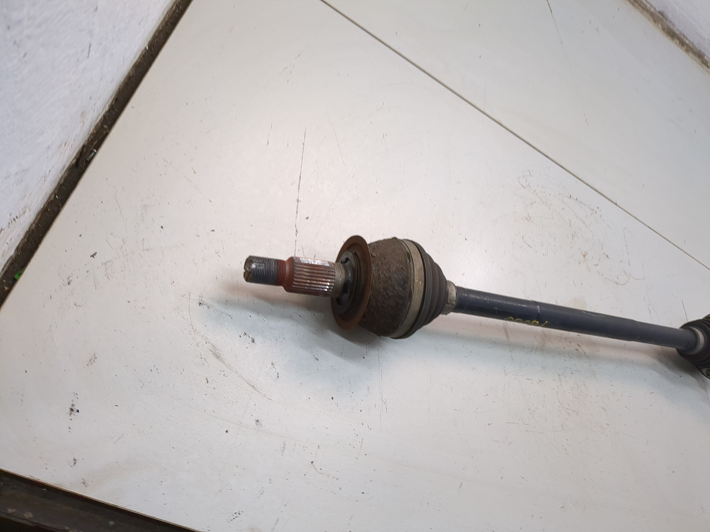 Полуось задняя правая