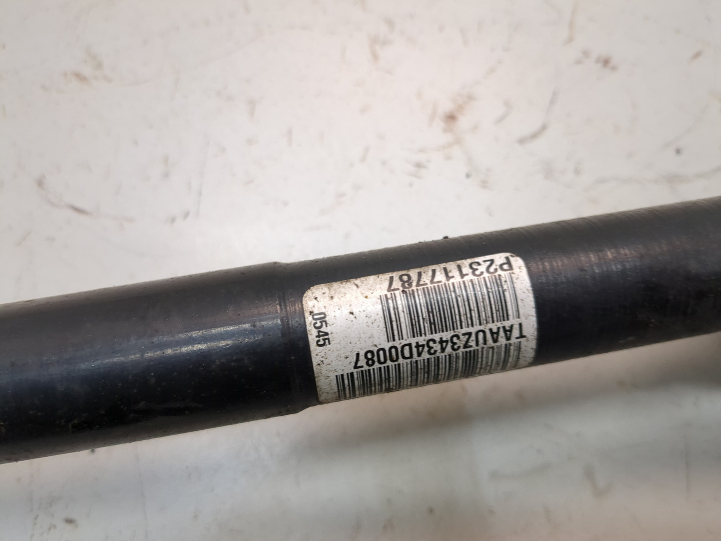 Полуось задняя левая