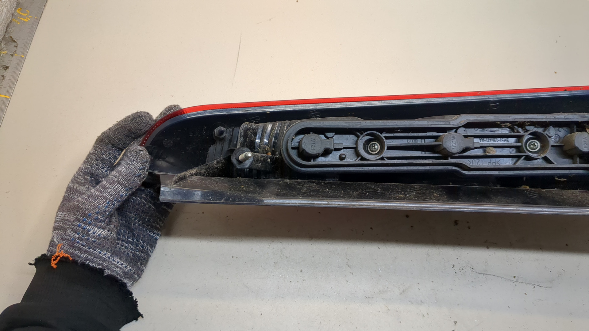 Фонарь задний левый