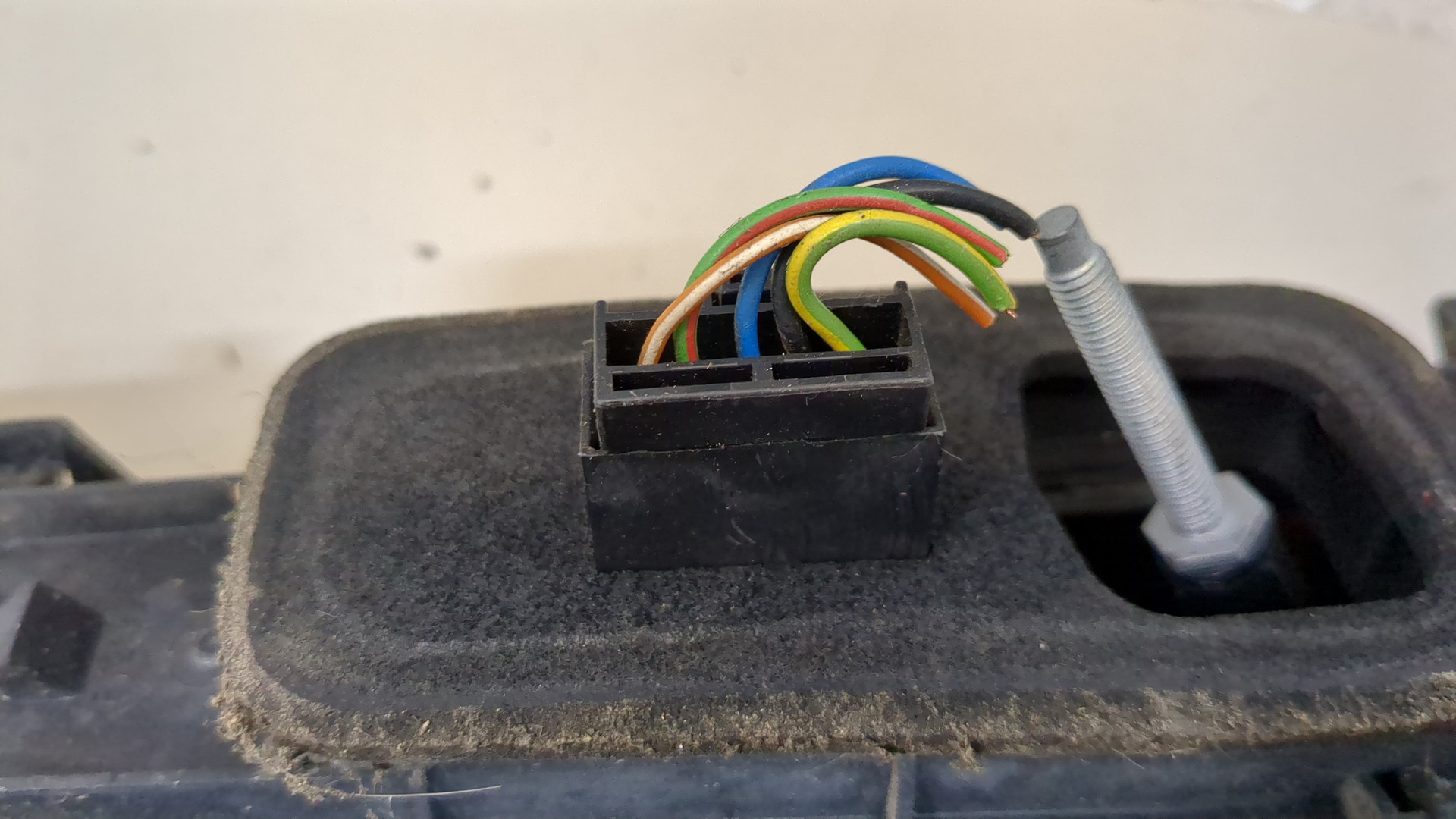 Фонарь задний левый