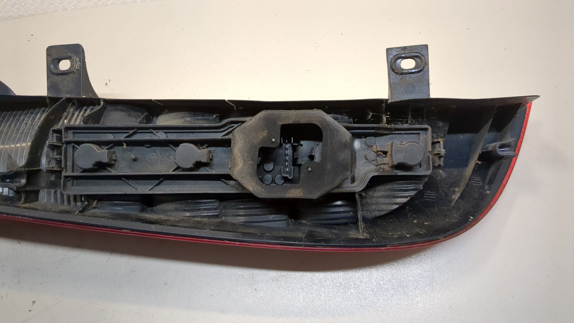 Фонарь задний правый