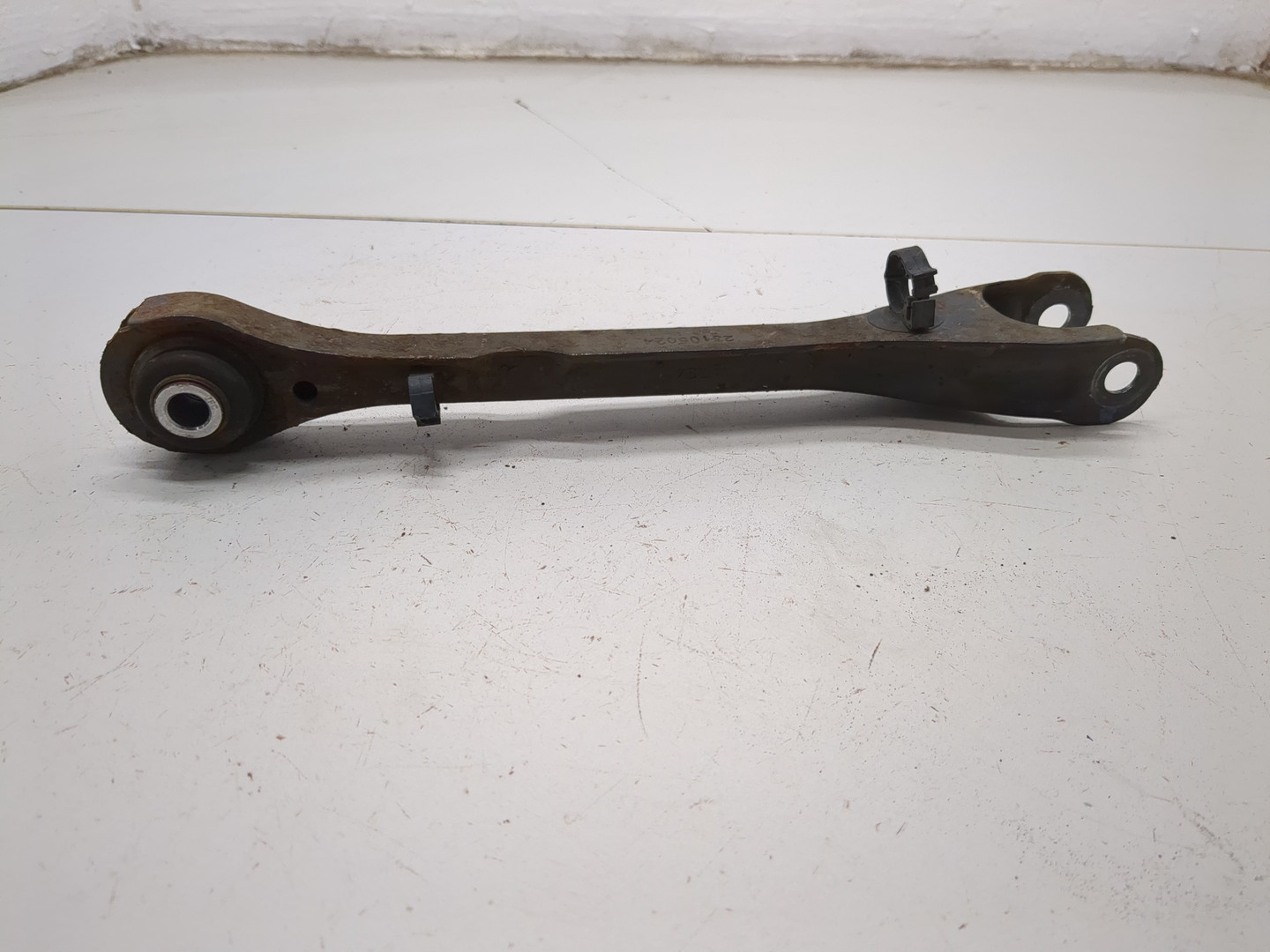 Рычаг задний