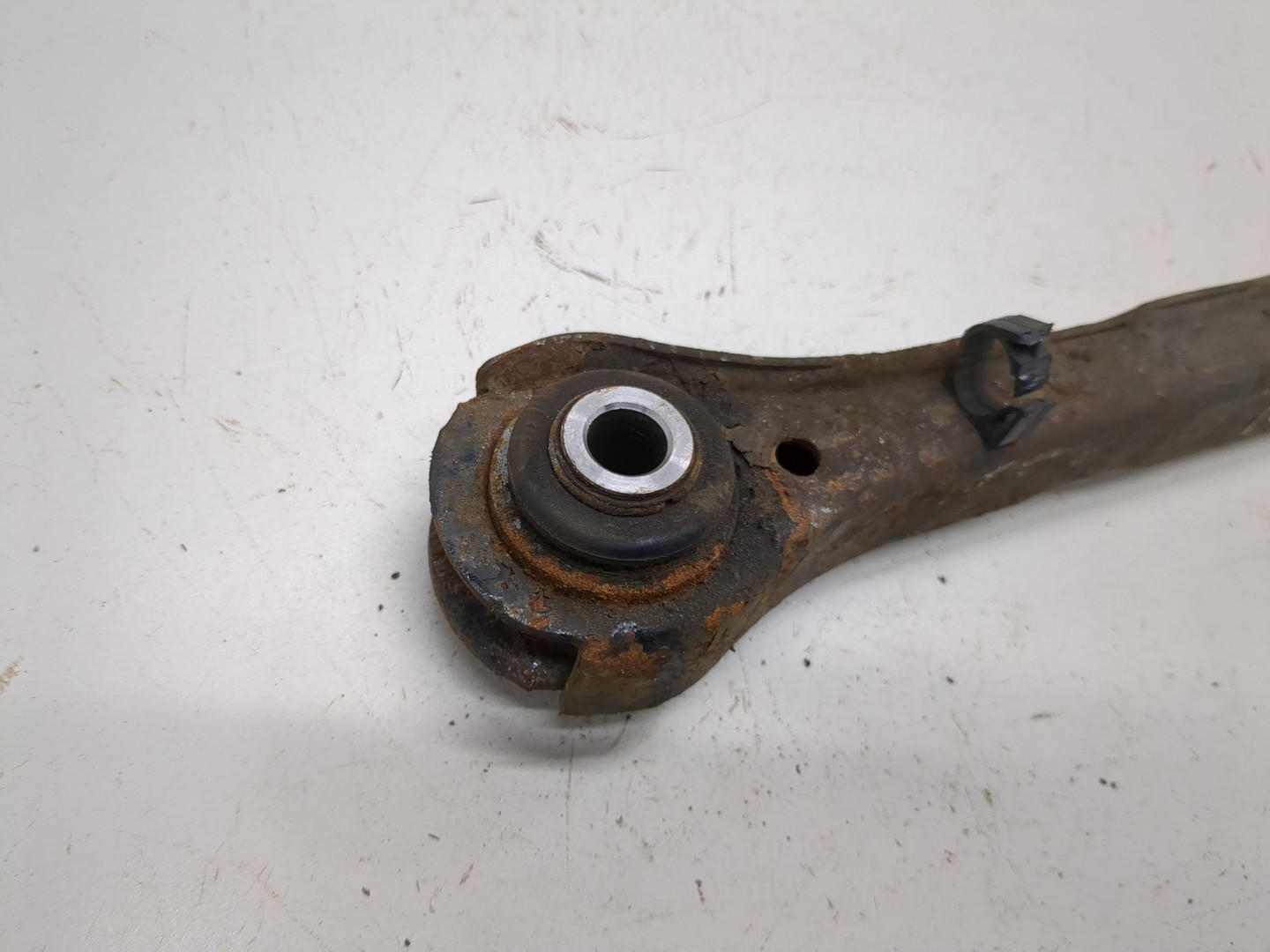 Рычаг задний