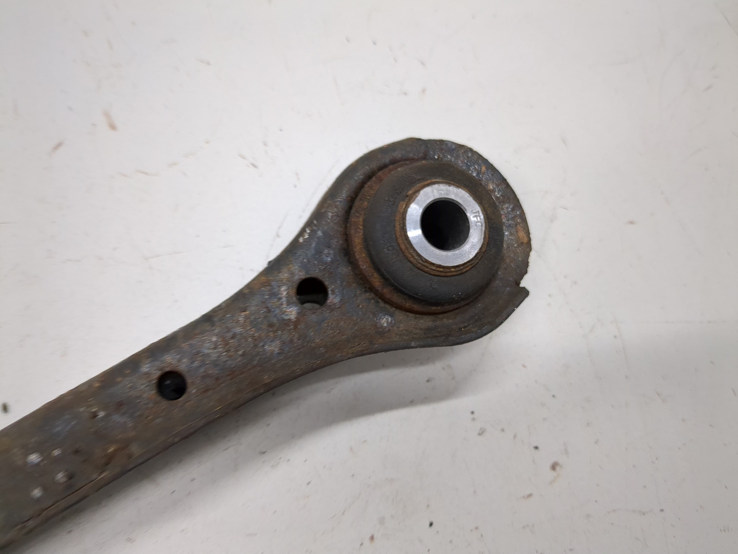 Рычаг задний