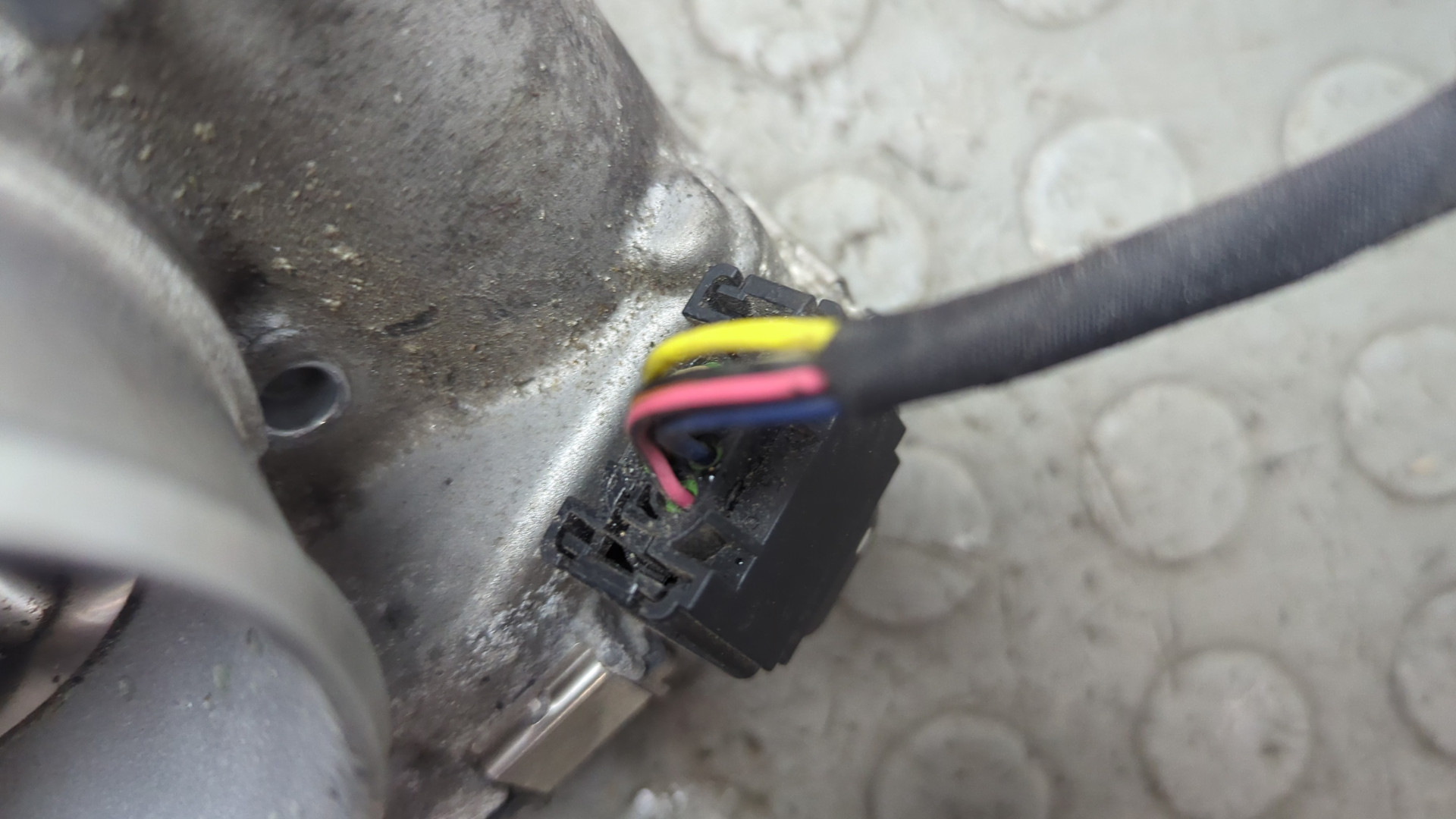 Заслонка дроссельная электрическая