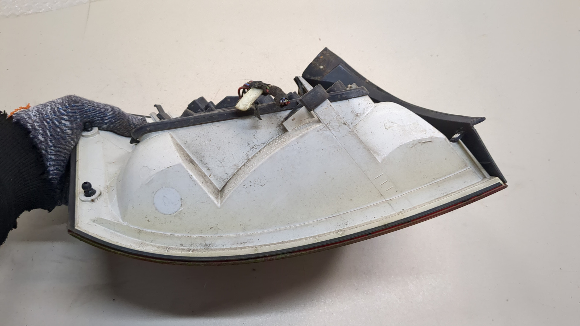 Фонарь задний правый