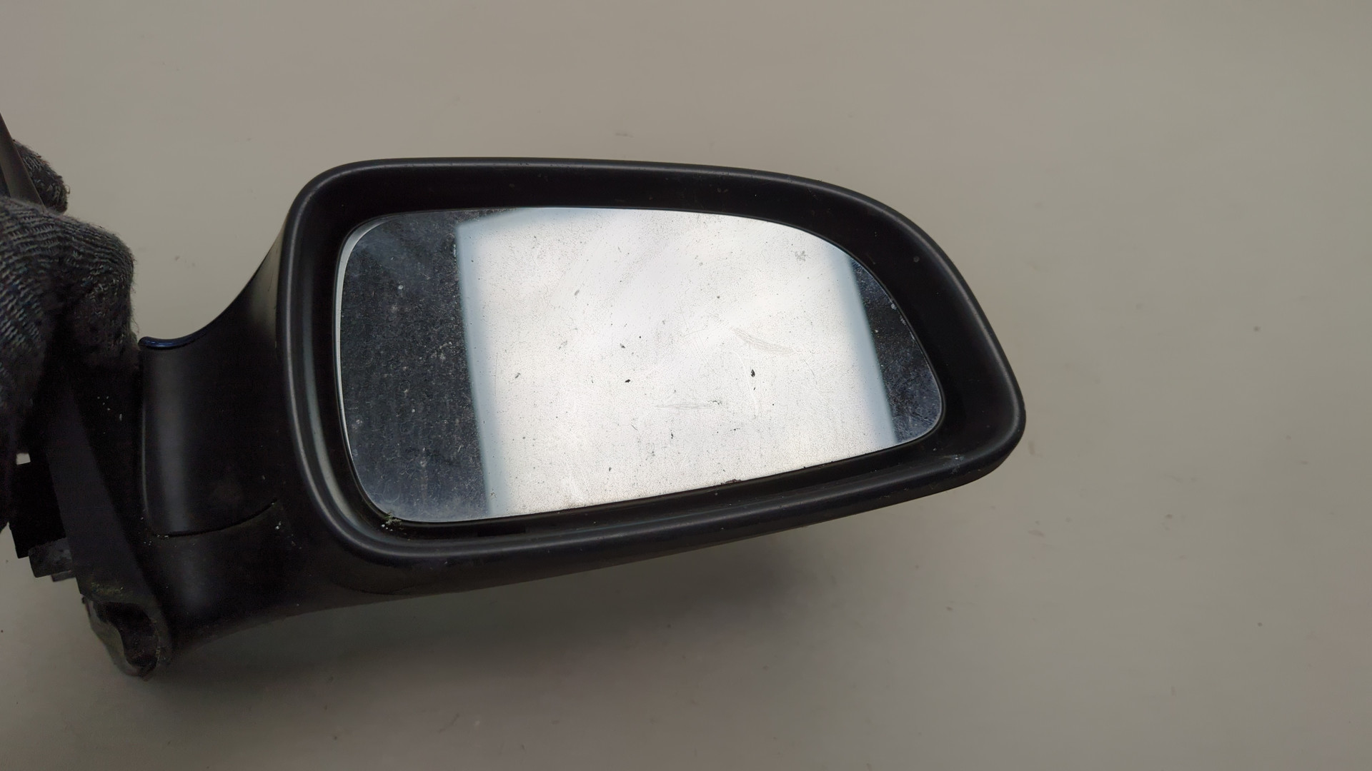 Зеркало правое электрическое