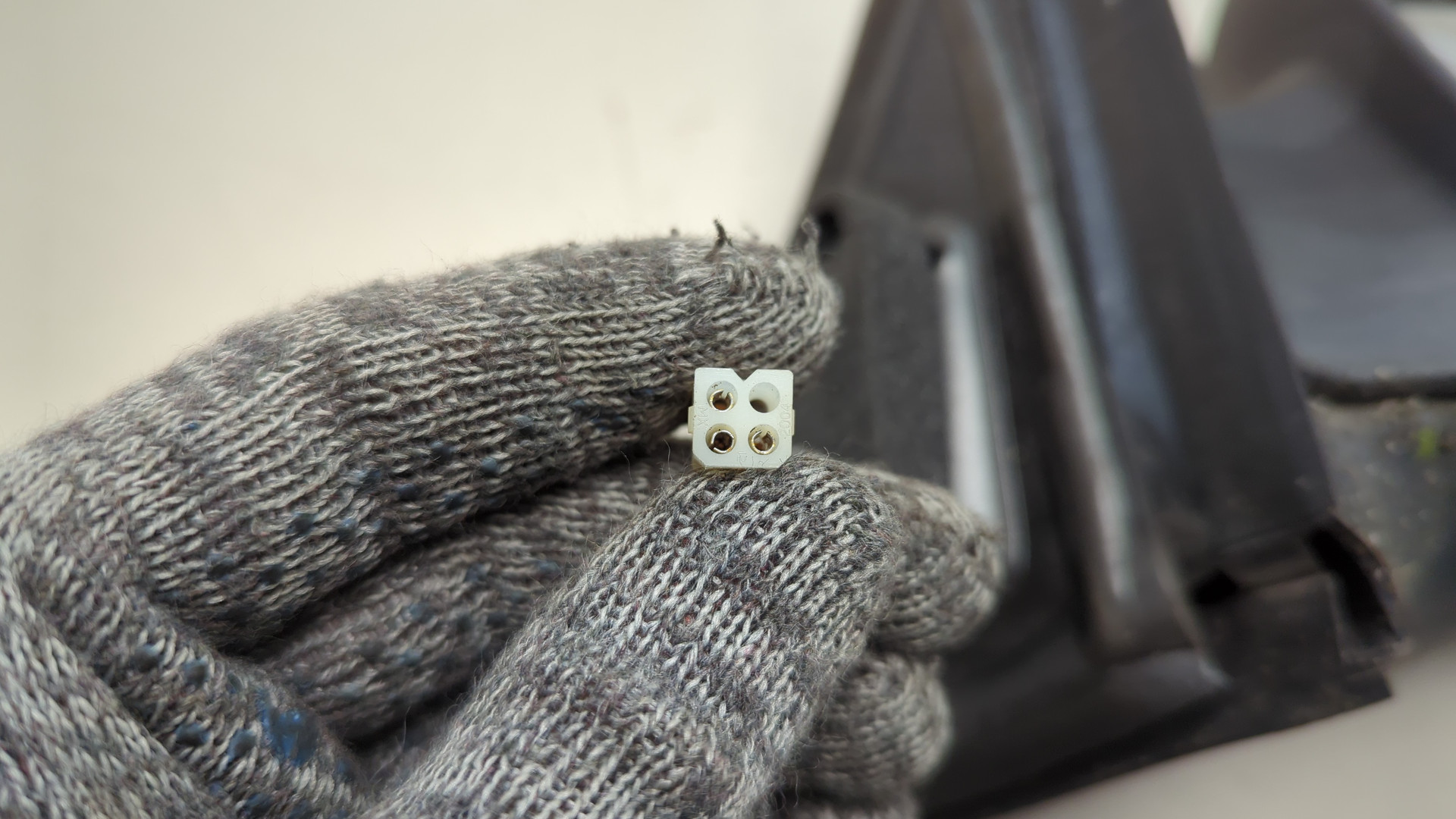 Зеркало правое электрическое