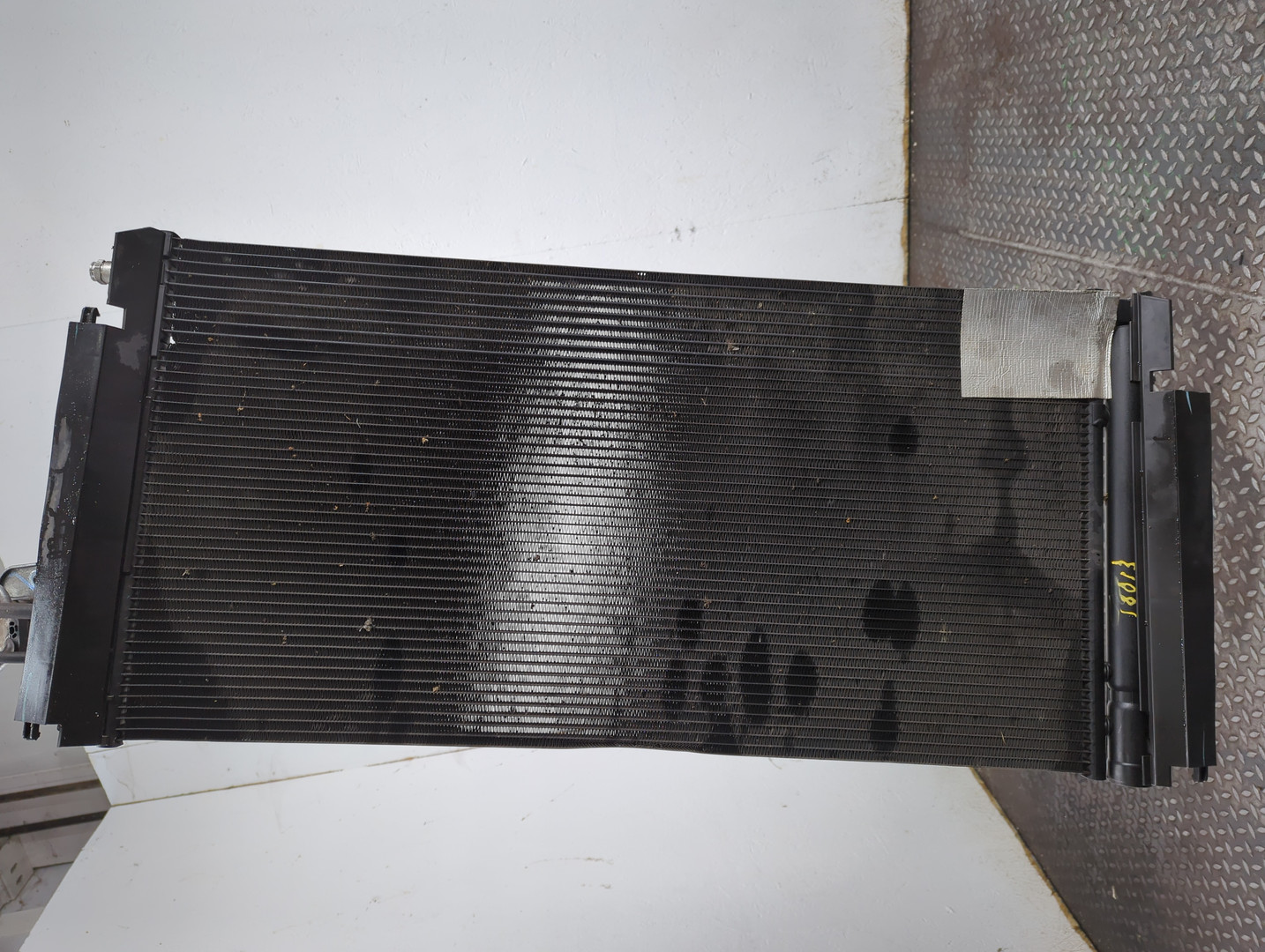 Радиатор кондиционера / конденсер