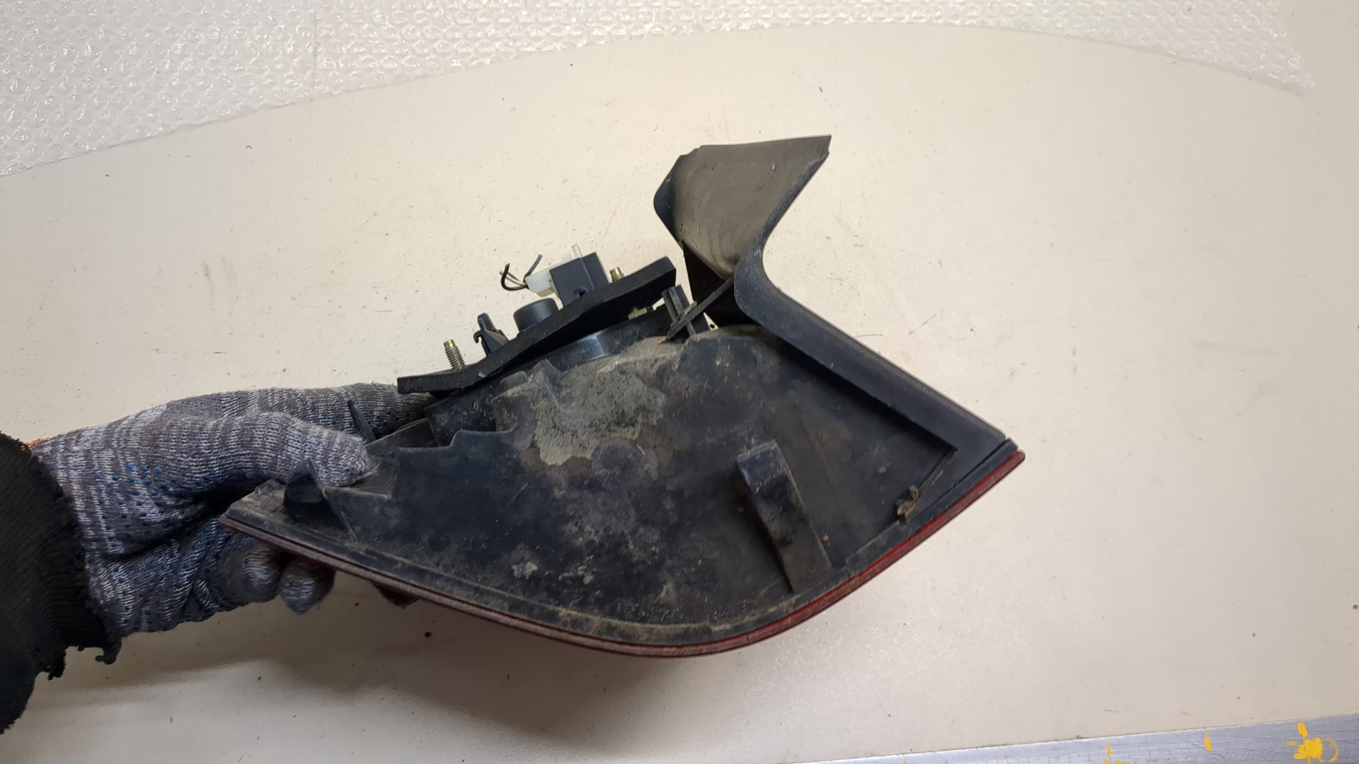 Фонарь задний правый