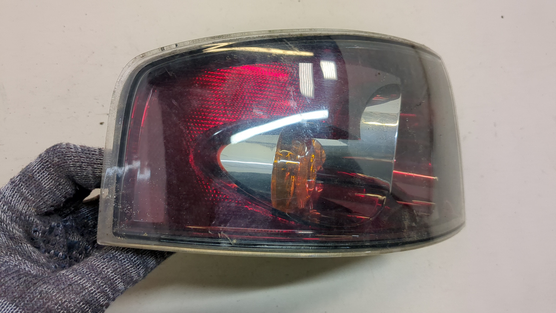 Фонарь задний левый