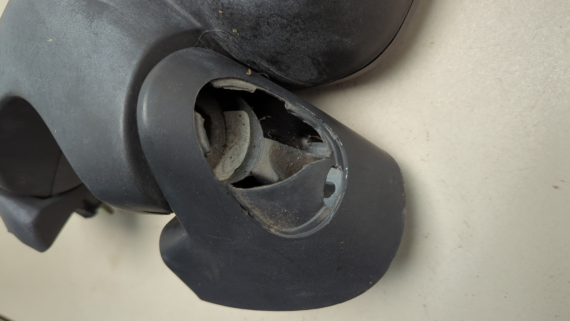 Зеркало правое электрическое