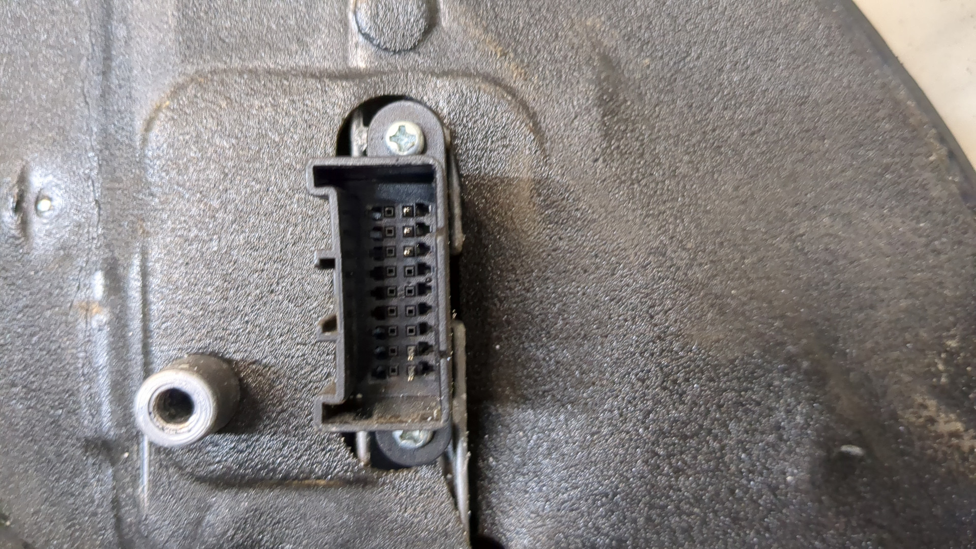 Зеркало левое электрическое