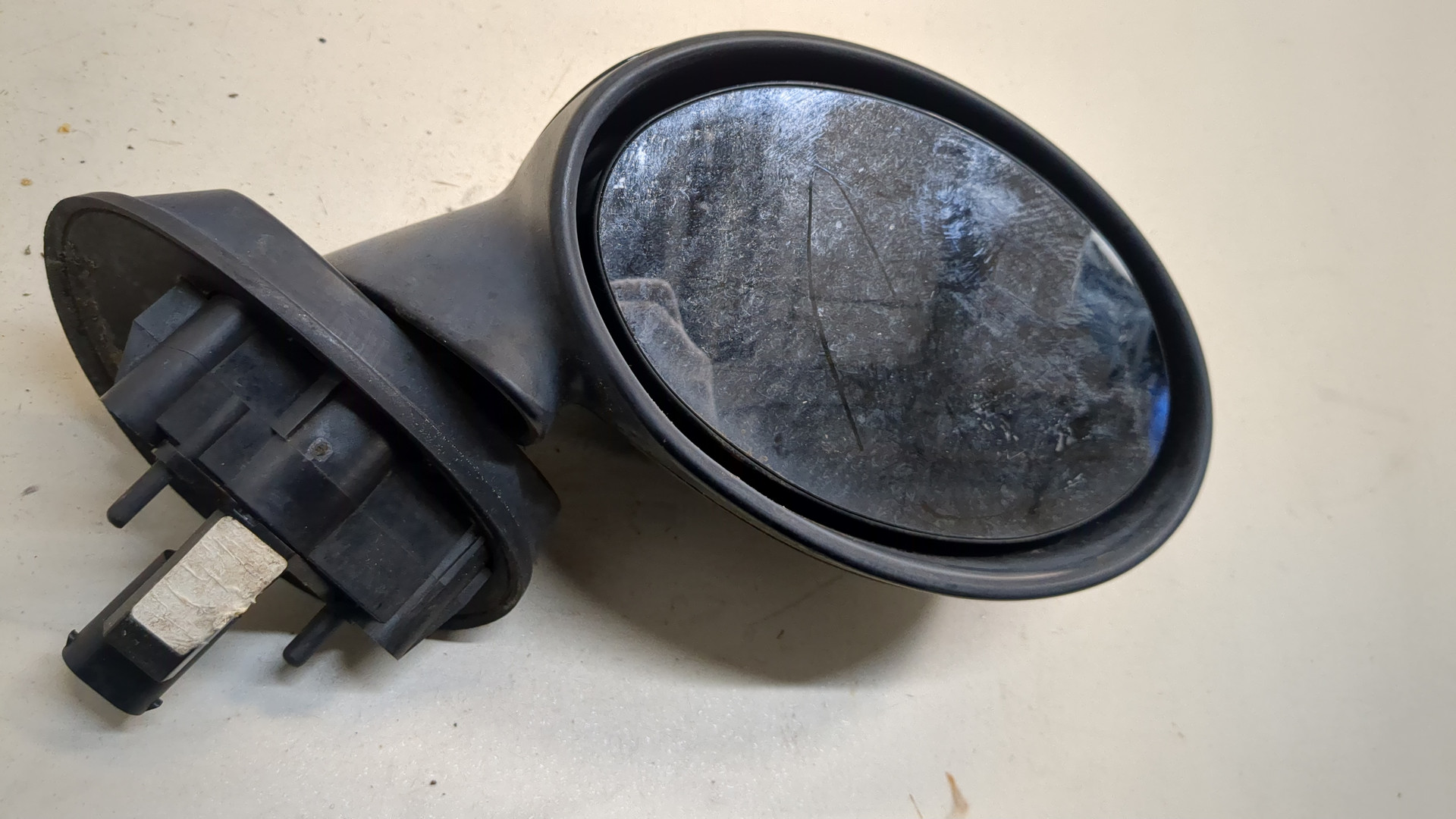 Зеркало правое электрическое