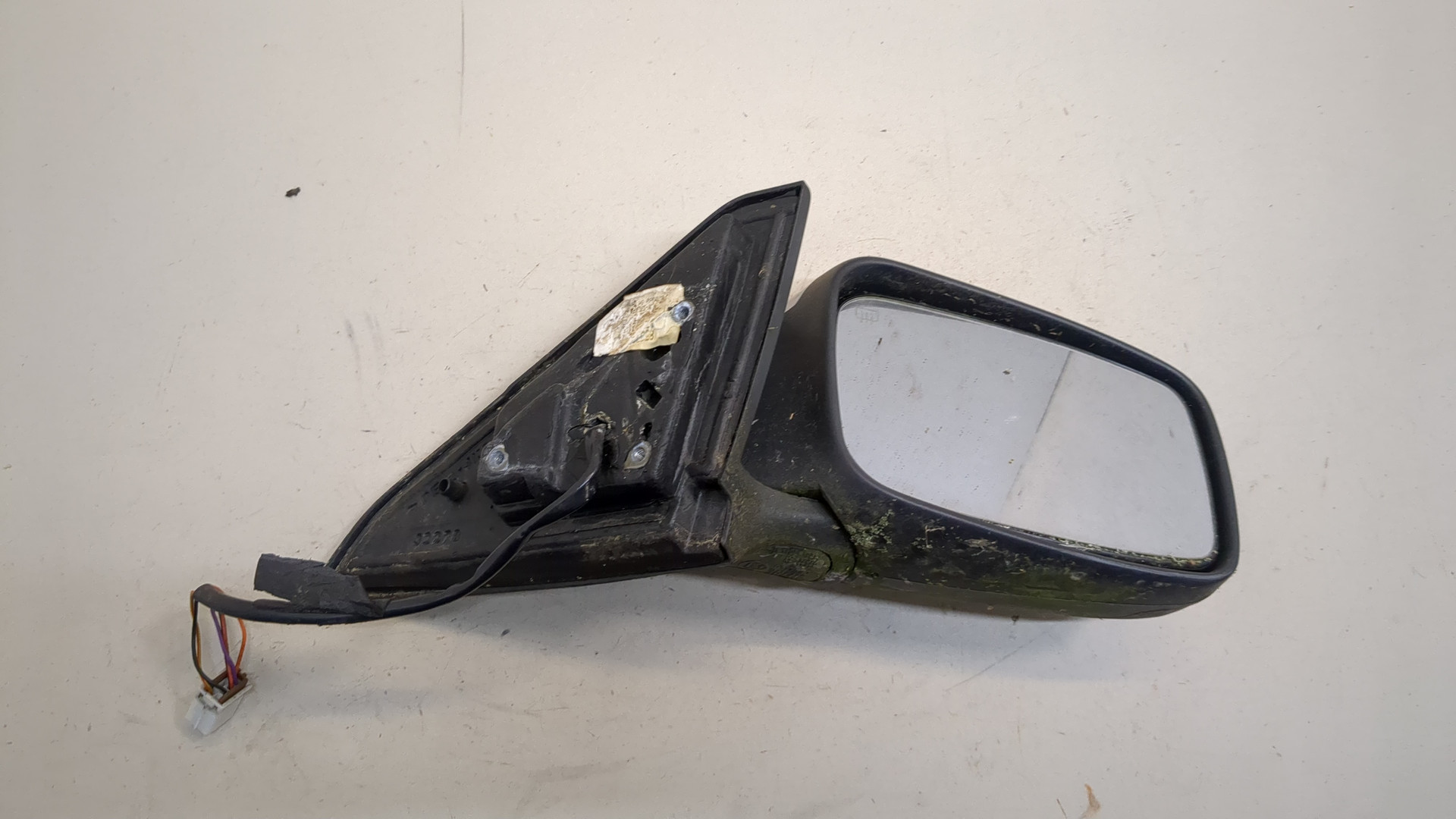 Зеркало правое электрическое