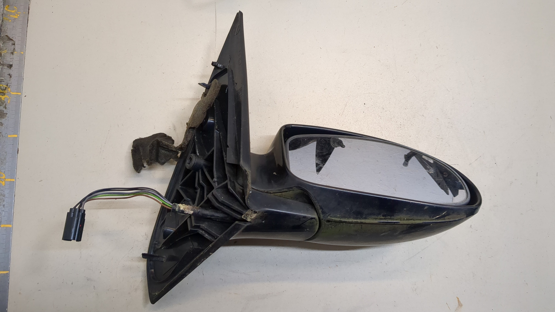 Зеркало правое электрическое