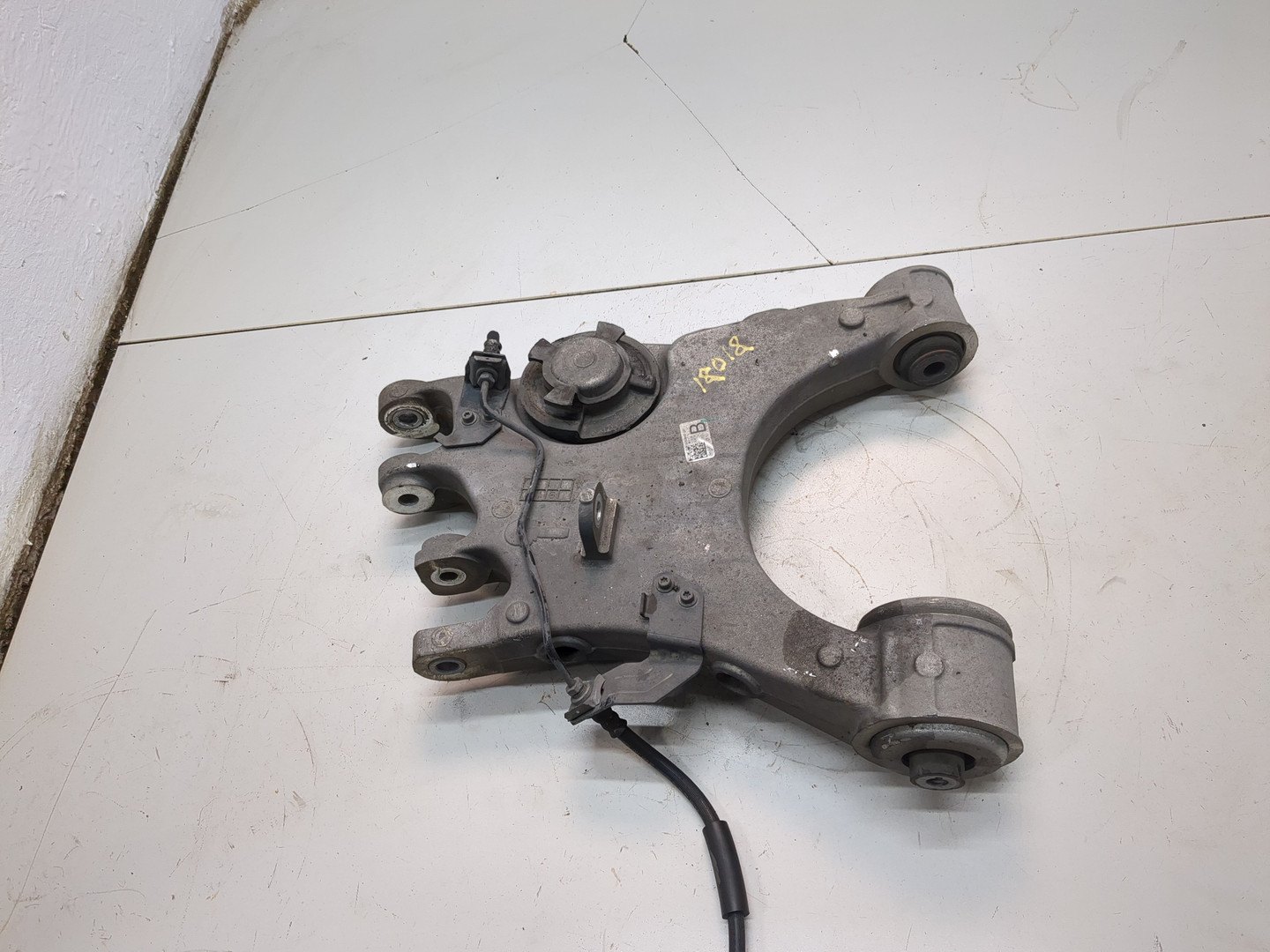 Рычаг задний правый