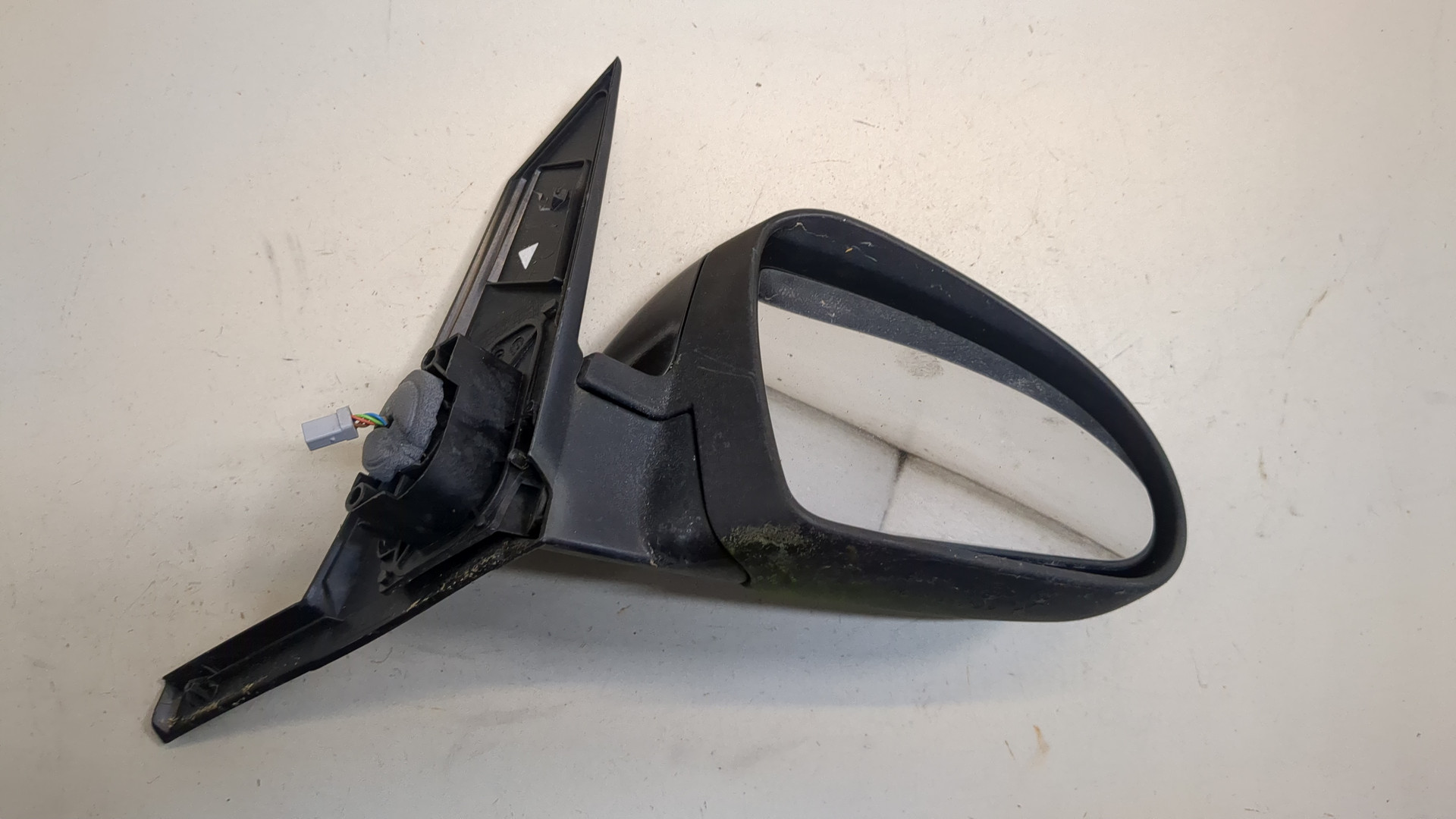 Зеркало правое электрическое